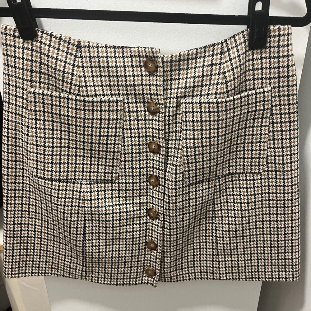 Sezane Beige and Black Houndstooth Button-Front Mini Skirt